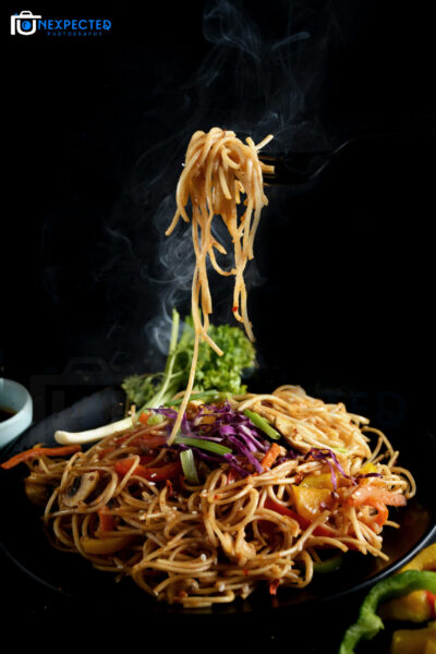 chow mein (logo)